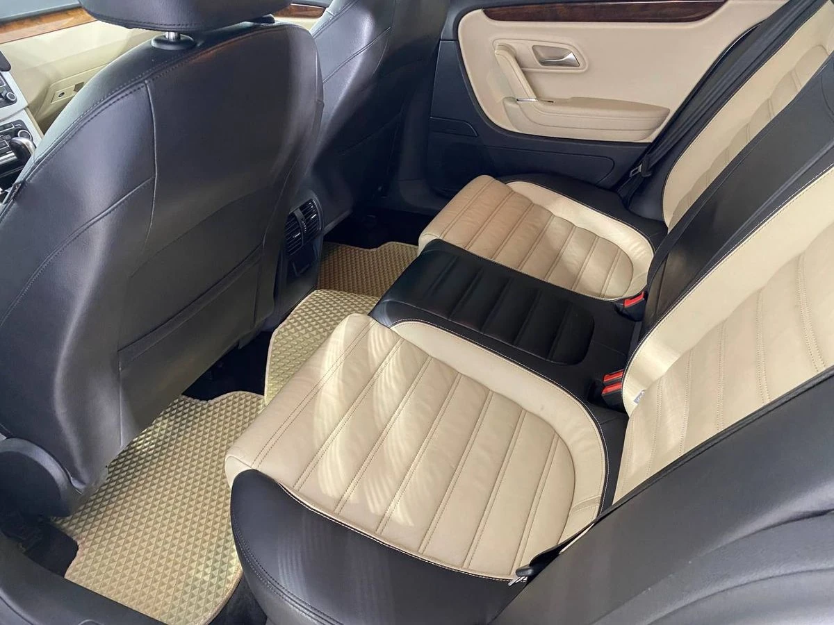 Volkswagen Passat CC, 2011г., передний привод, робот