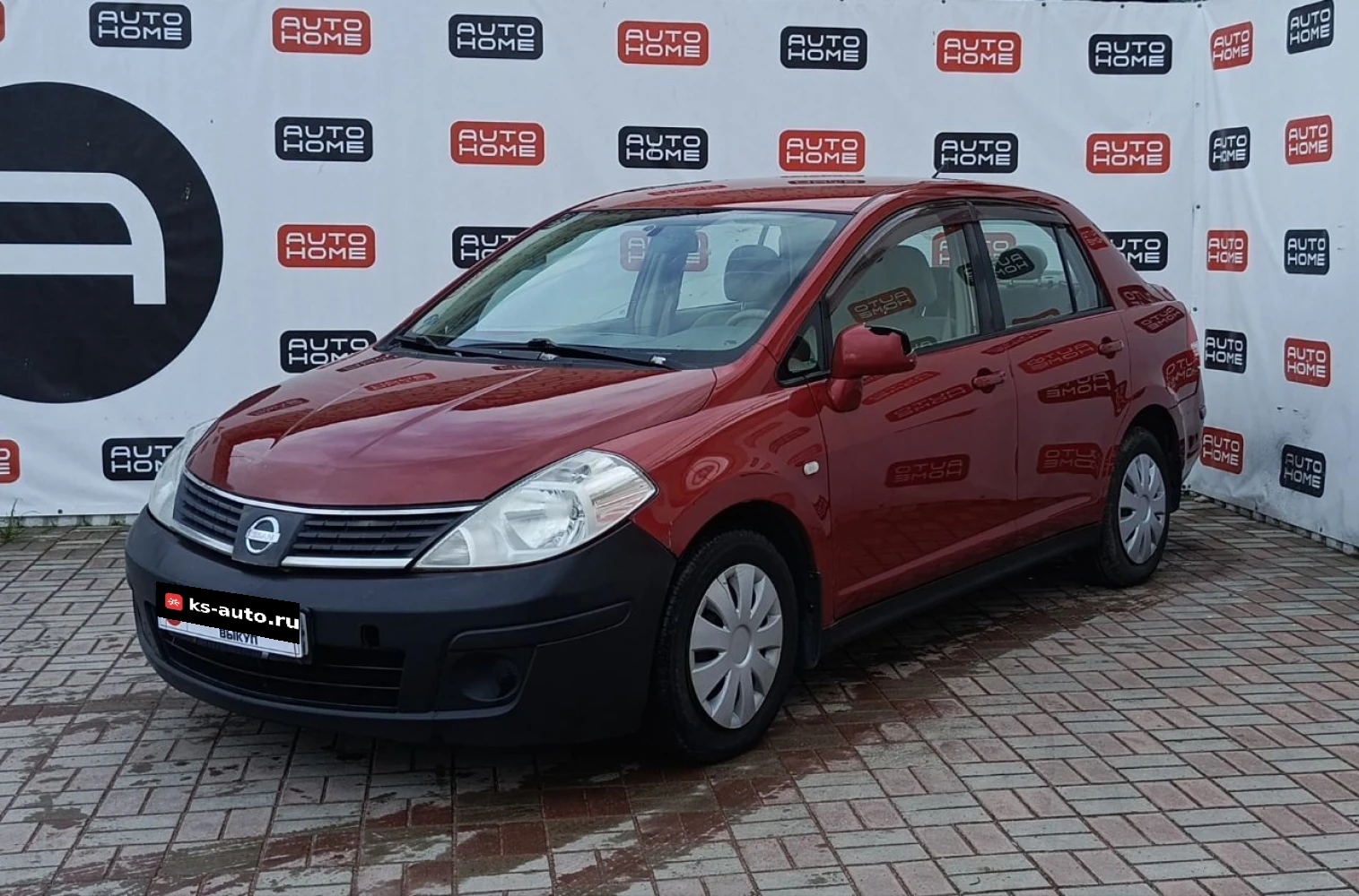Nissan Tiida, 2010г, передний привод, автомат