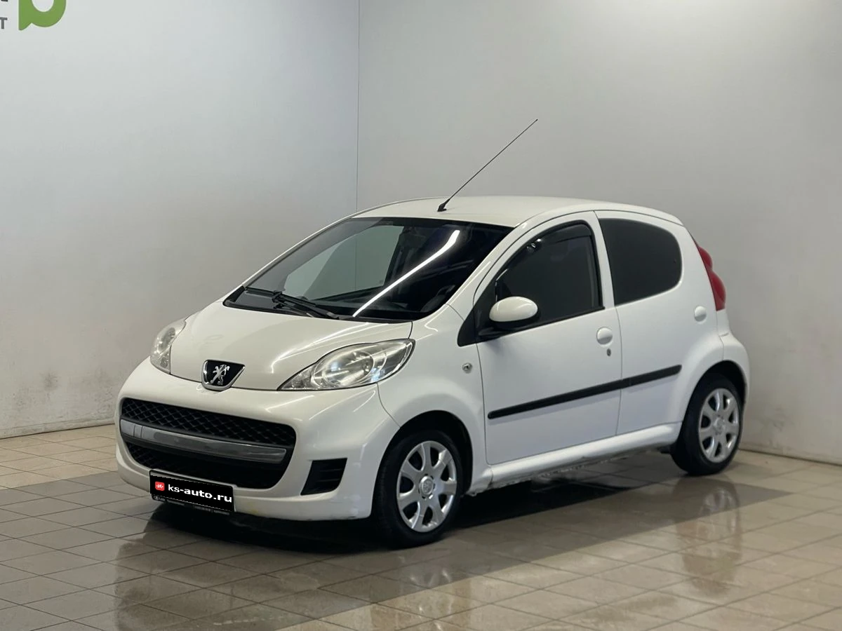 Peugeot 107, 2010г, передний привод, робот