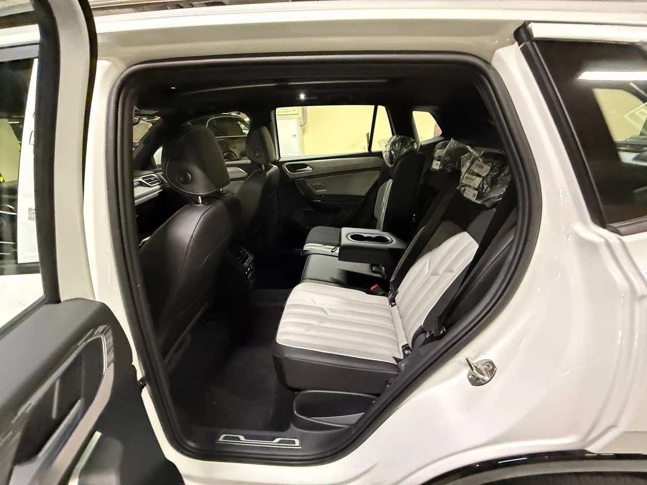 Volkswagen Tayron, 2024г, полный привод, робот