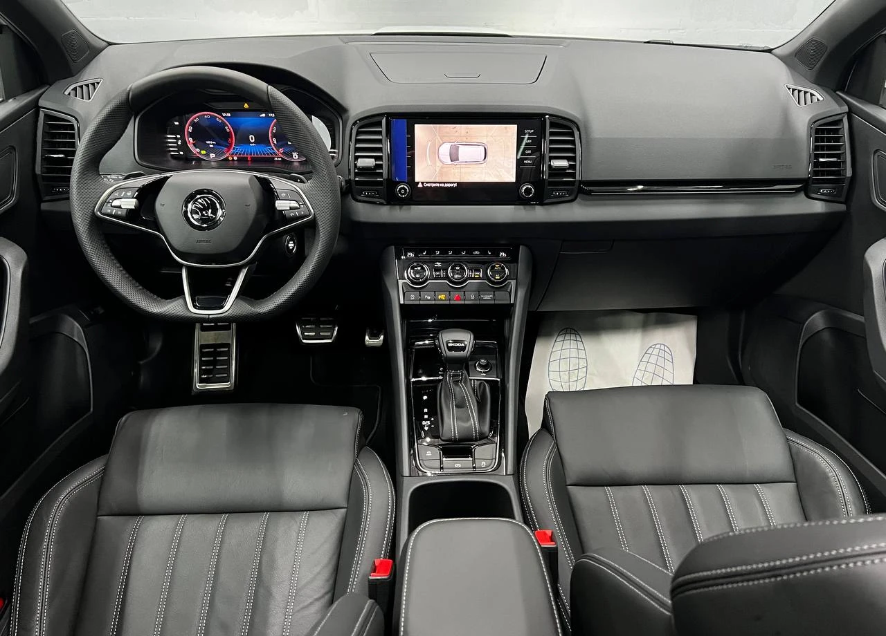 Skoda Karoq, 2024г., передний привод, робот