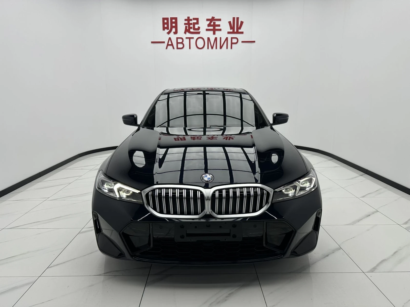 BMW 3 серии, 2023г, задний привод, автомат