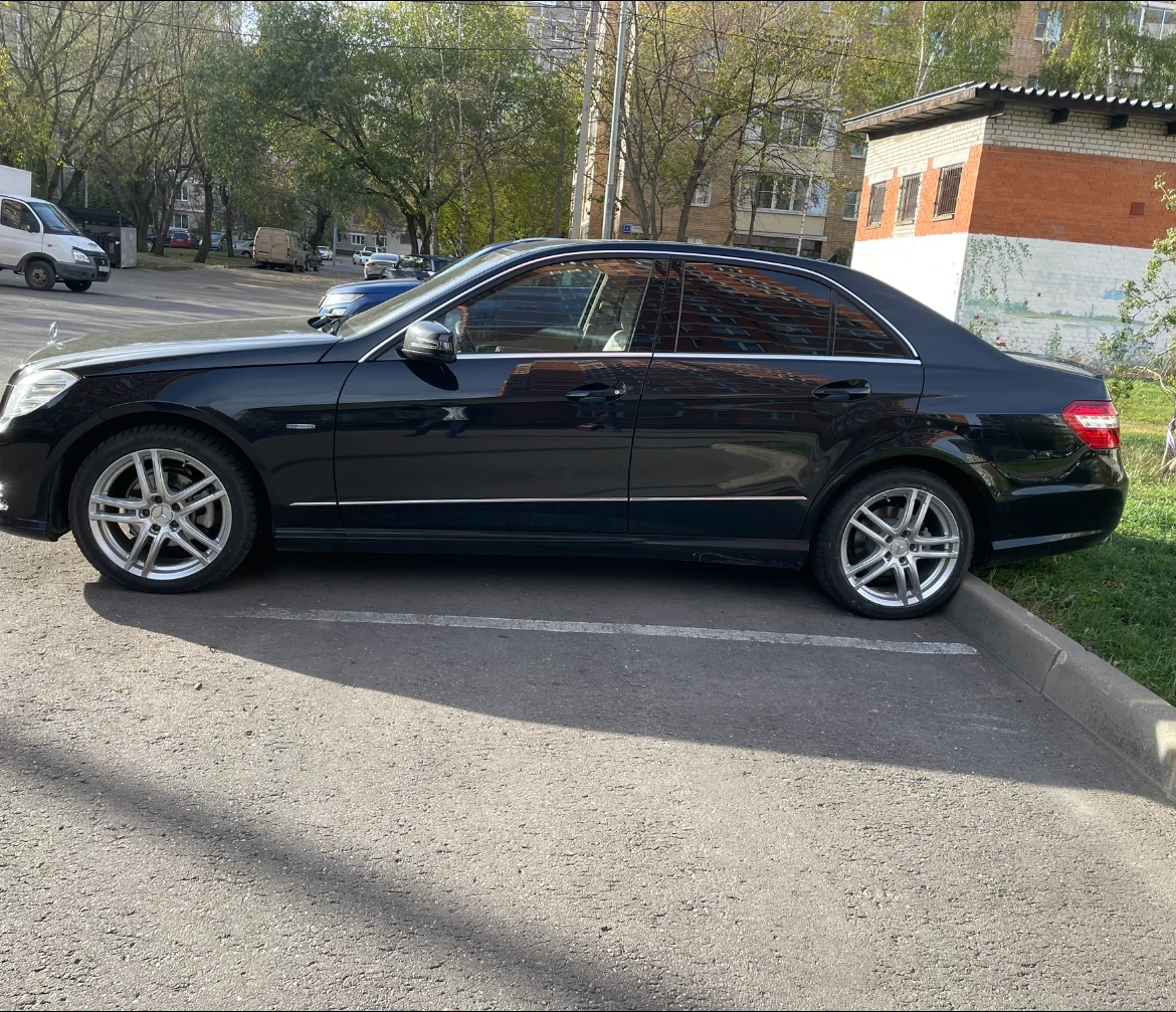 Mercedes-Benz E-Класс, 2012г, задний привод, автомат
