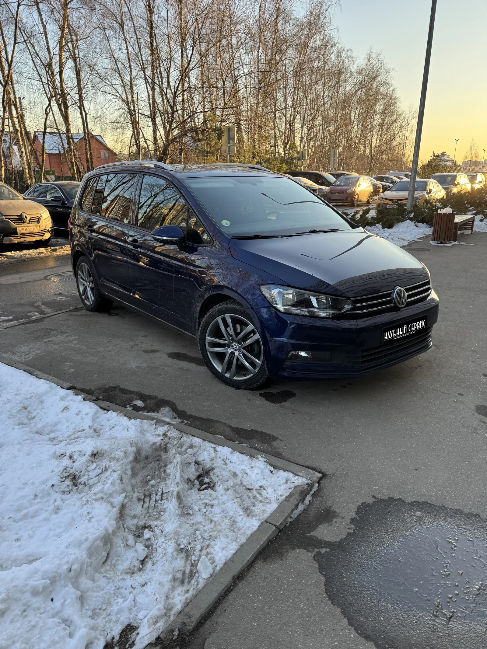 Volkswagen Touran, 2019г, передний привод, робот