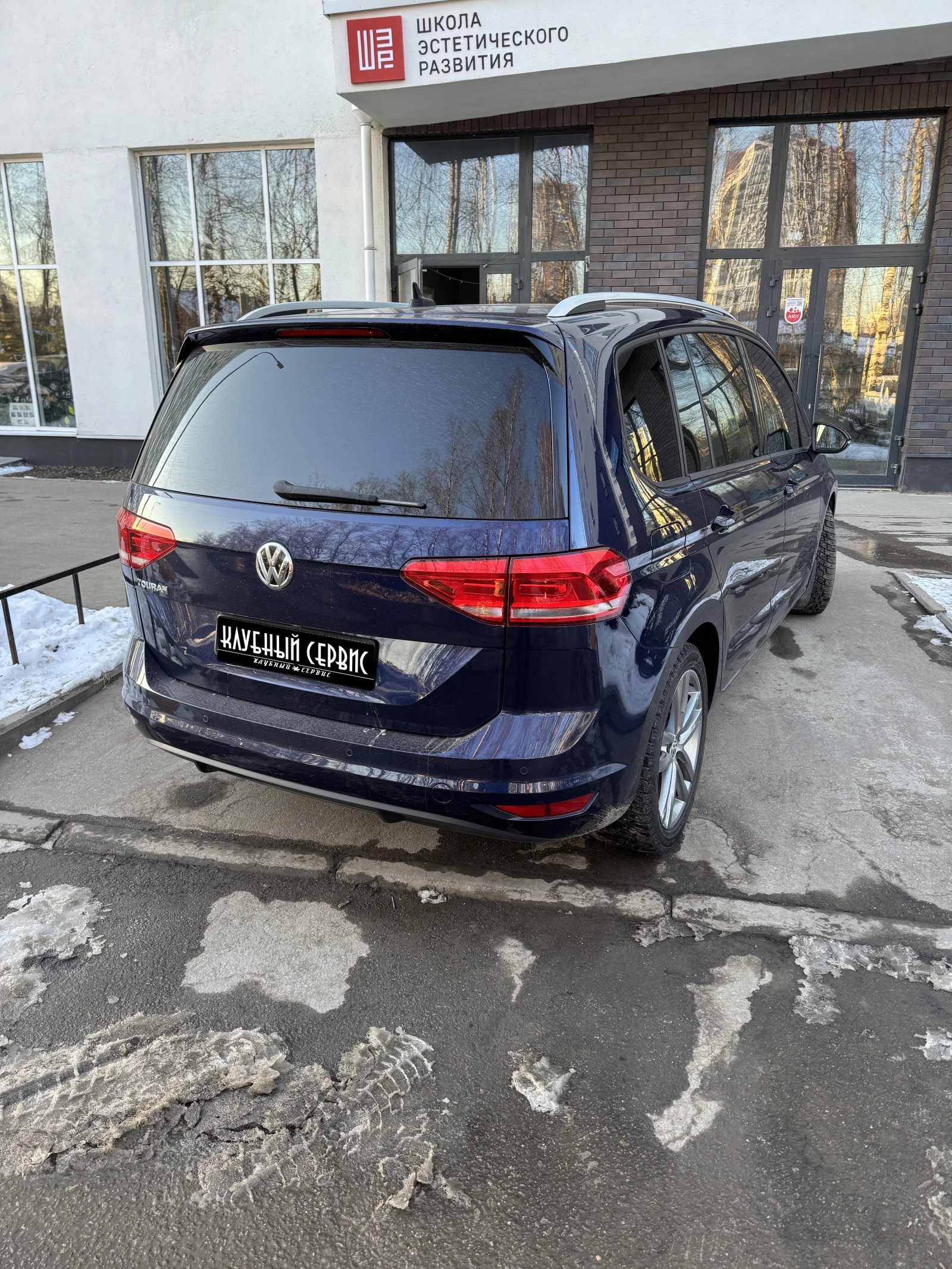 Volkswagen Touran, 2019г, передний привод, робот