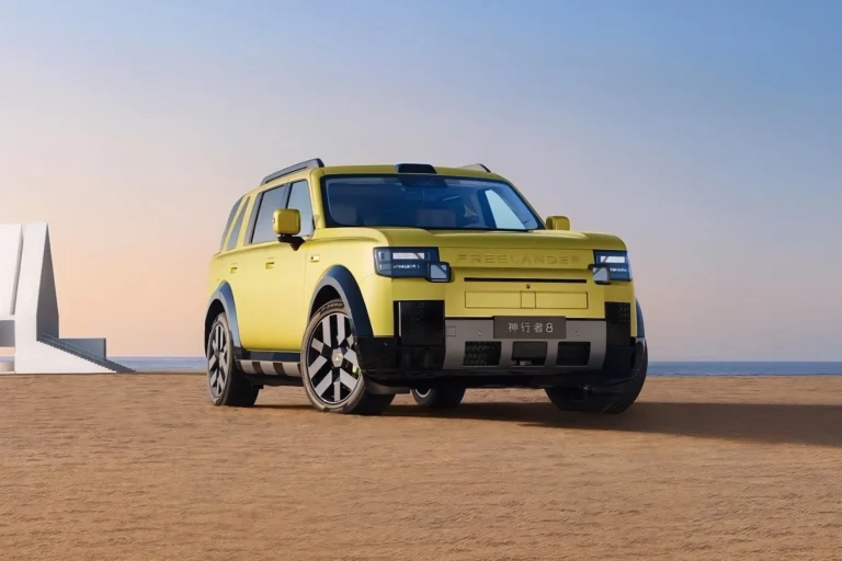 Совместное детище Chery и Land Rover под возрождённым именем Freelander наконец показало интерьер