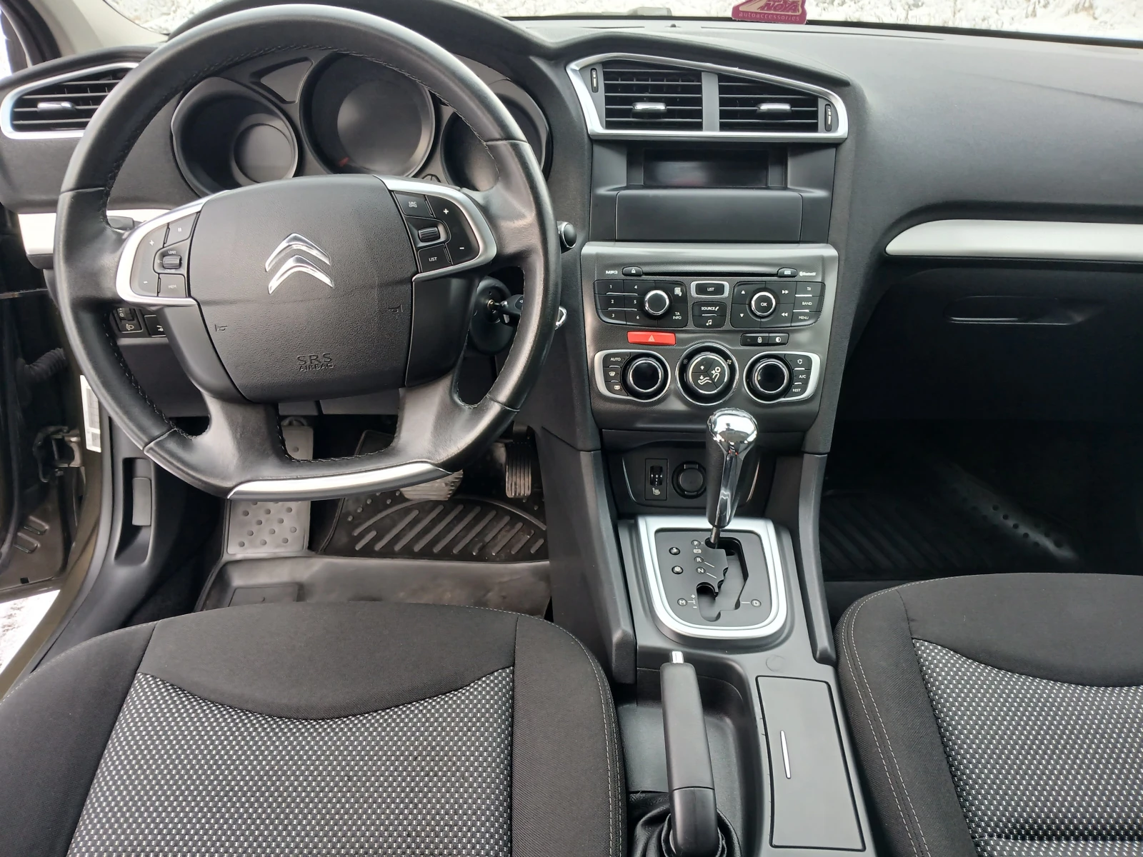 Citroen C4, 2013г, передний привод, механика