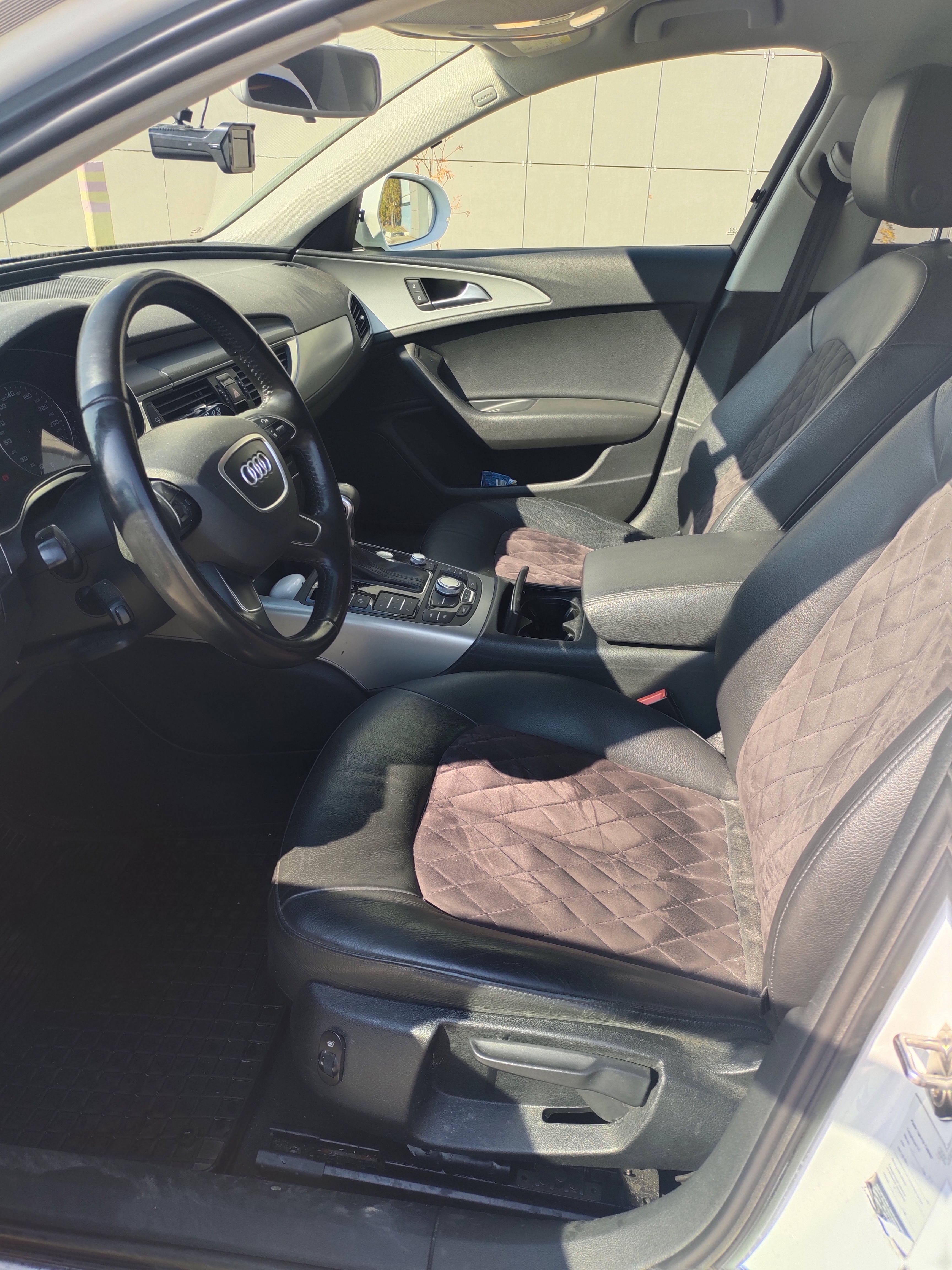 Audi A6, 2014г, передний привод, вариатор