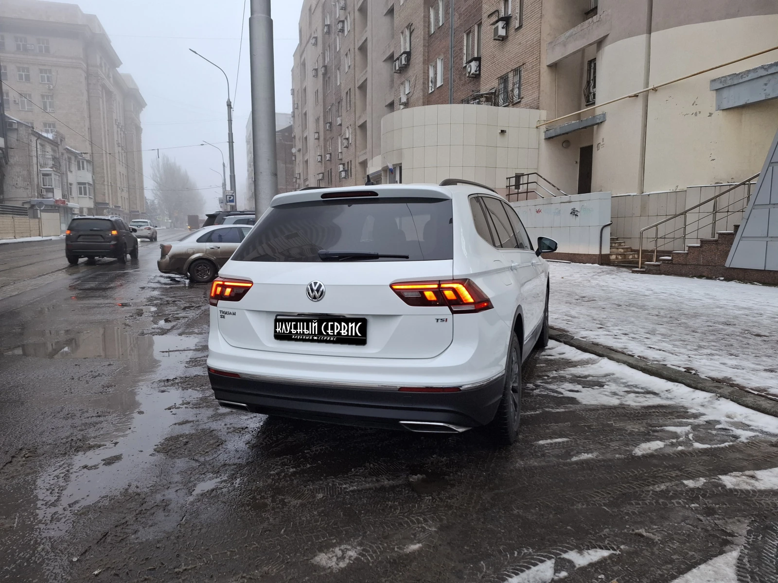 Volkswagen Tiguan, 2018г, передний привод, автомат