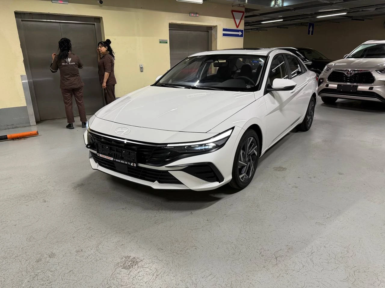 Hyundai Elantra, 2024г., передний привод, вариатор