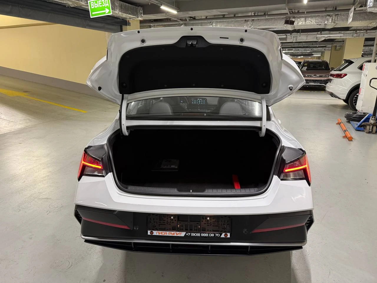 Hyundai Elantra, 2024г., передний привод, вариатор