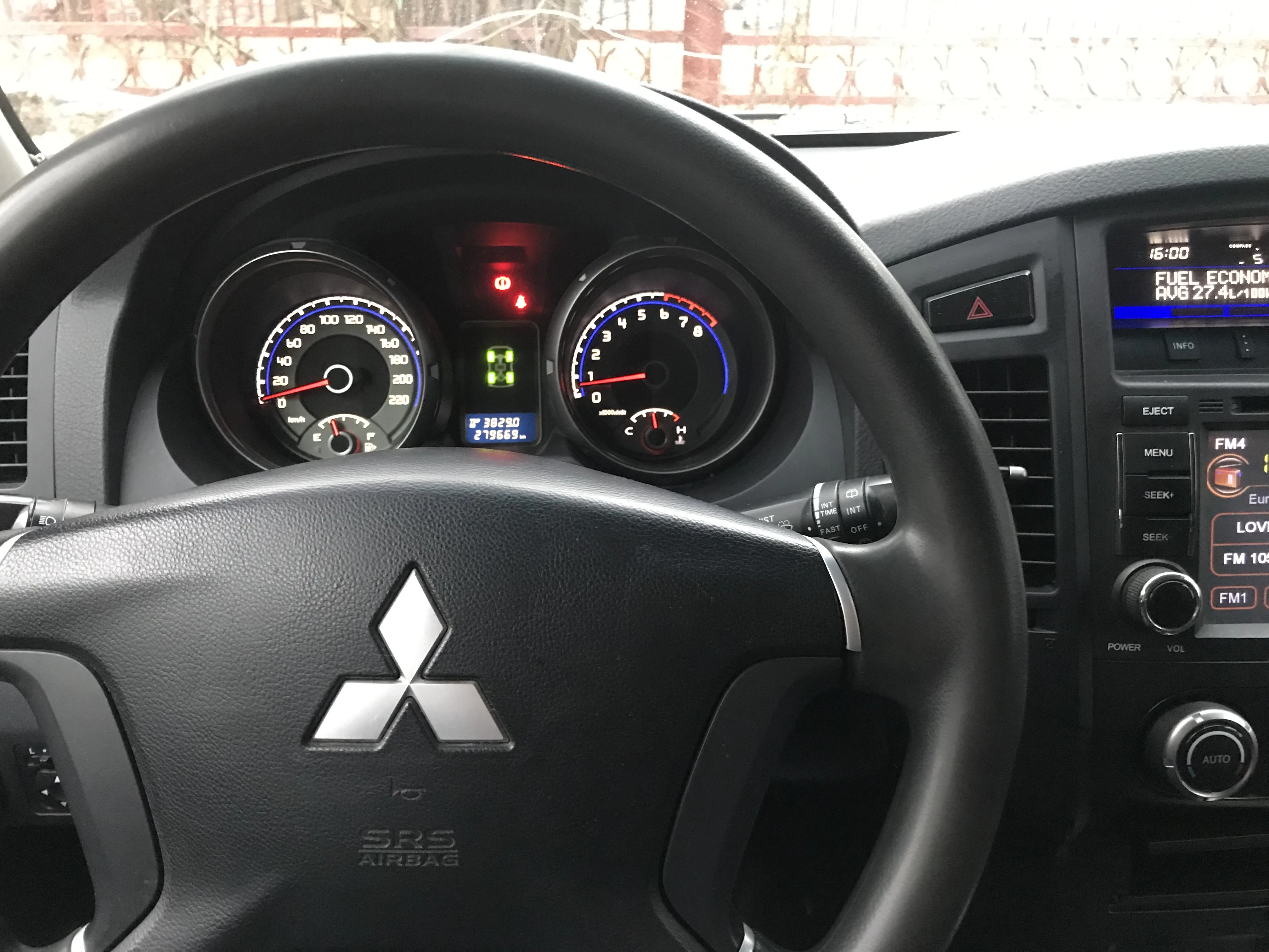 Mitsubishi Pajero, 2010г, полный привод, механика