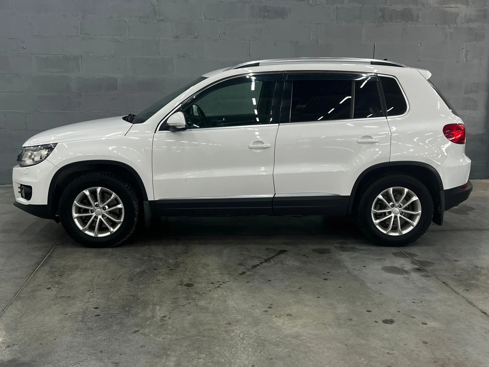 Volkswagen Tiguan, 2013г, полный привод, автомат