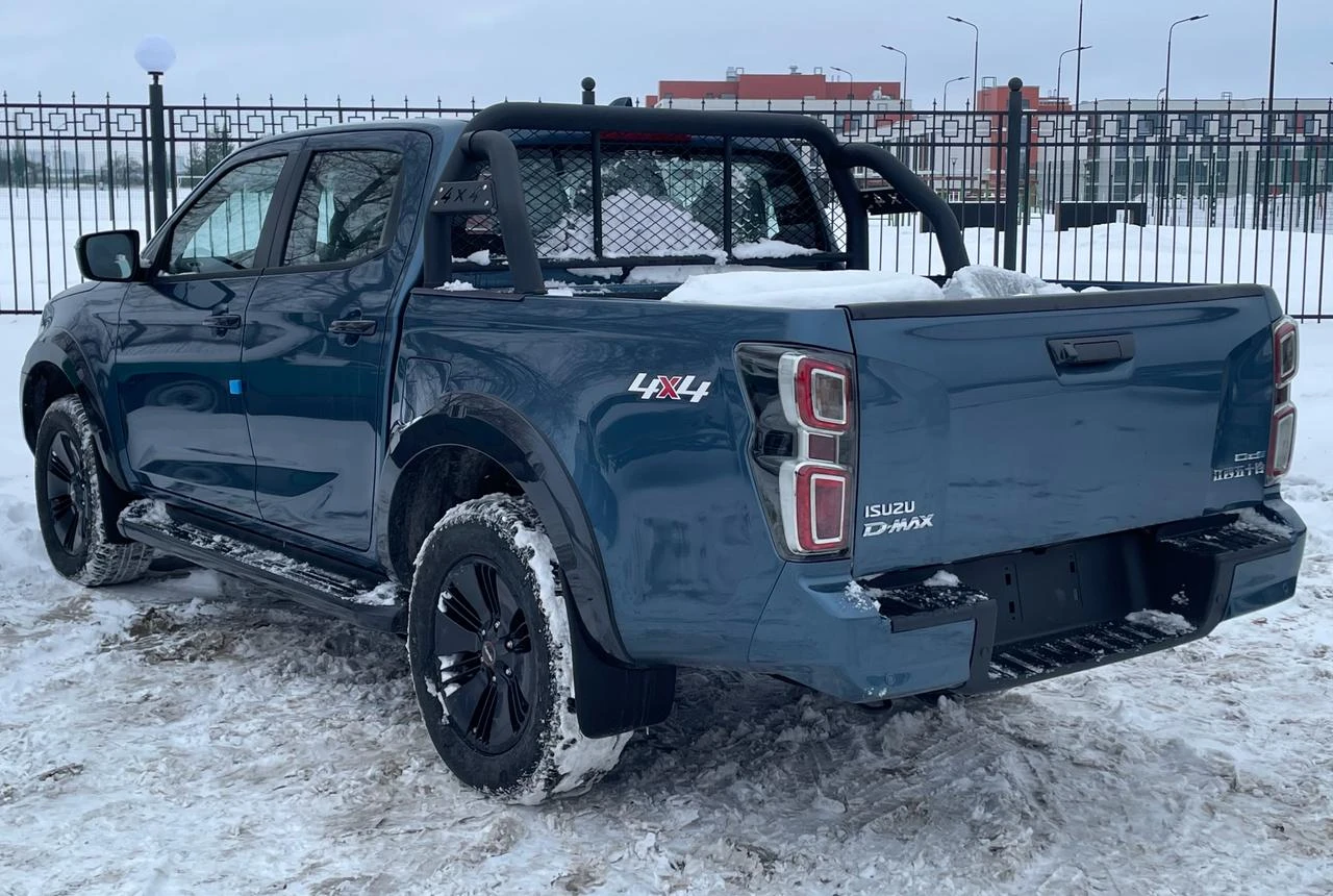 Isuzu D-Max, 2023г, полный привод, автомат