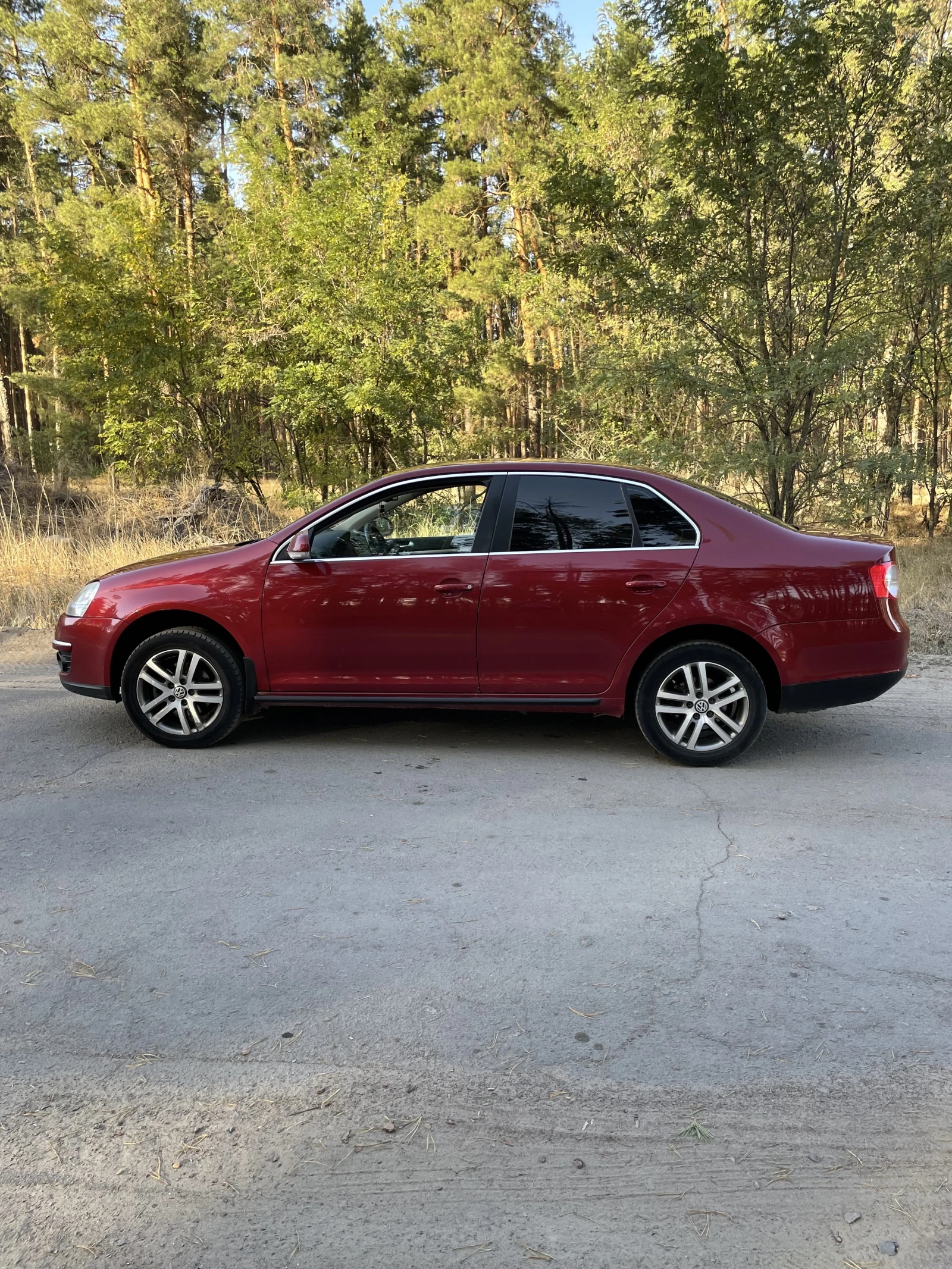 Volkswagen Jetta, 2010г, передний привод, робот