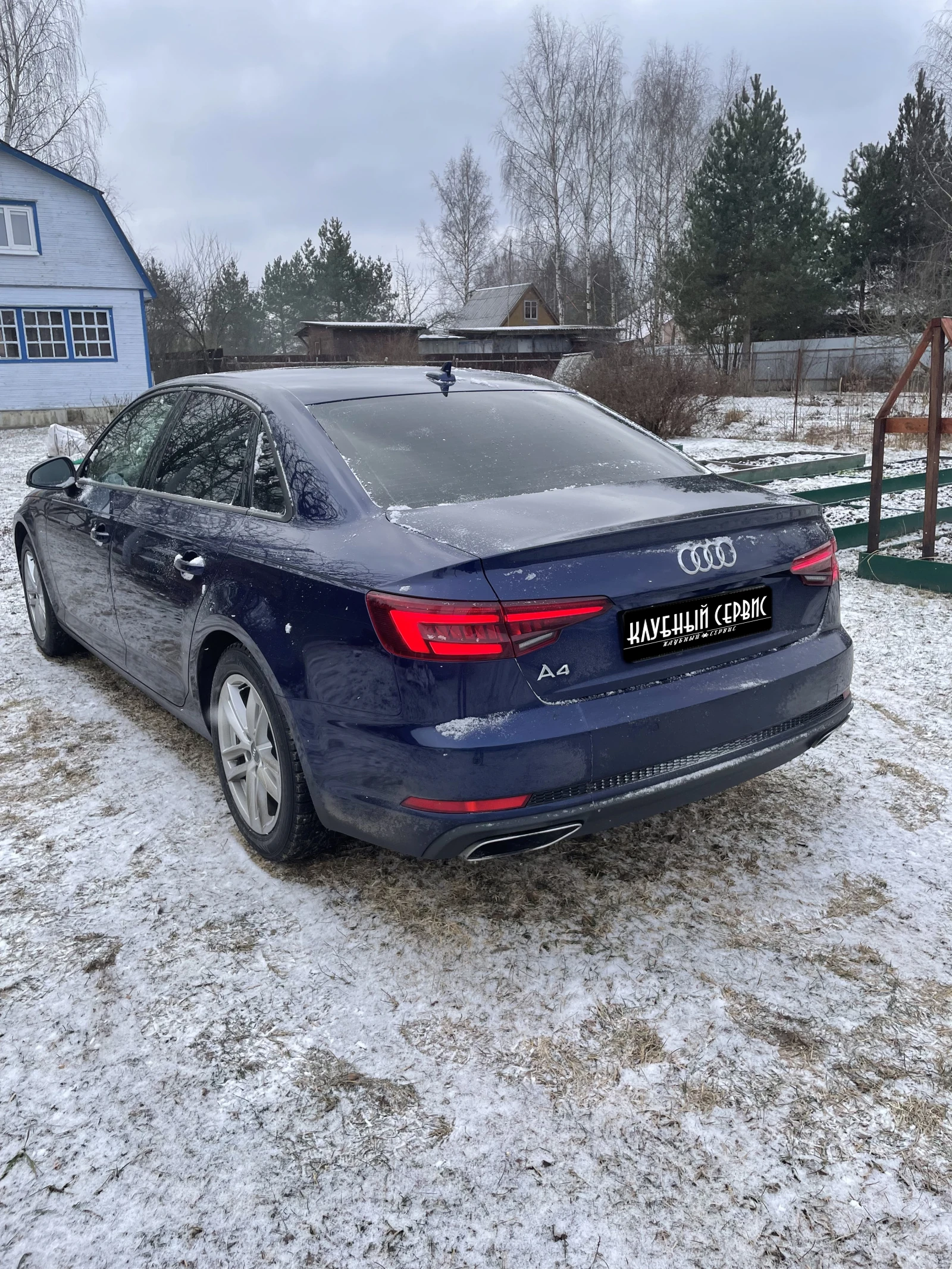 Audi A4, 2019г, передний привод, робот