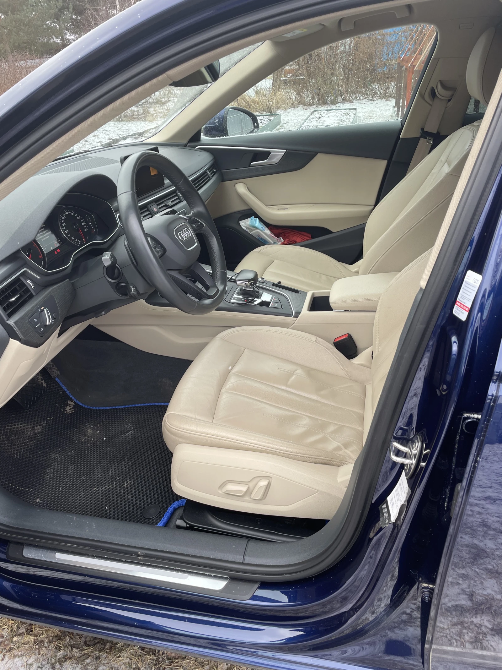 Audi A4, 2019г, передний привод, робот