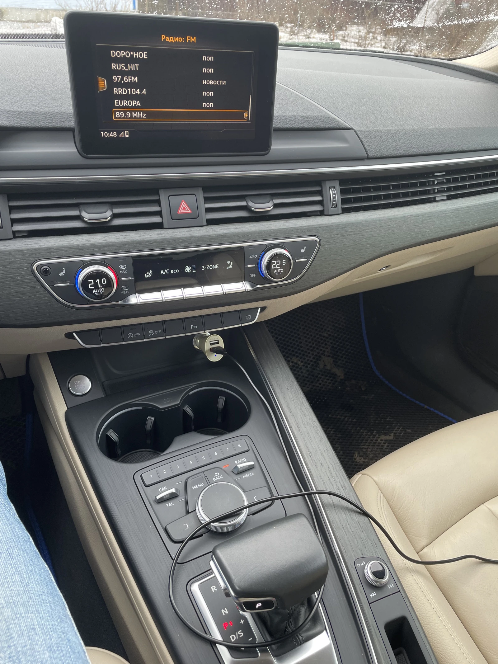 Audi A4, 2019г, передний привод, робот