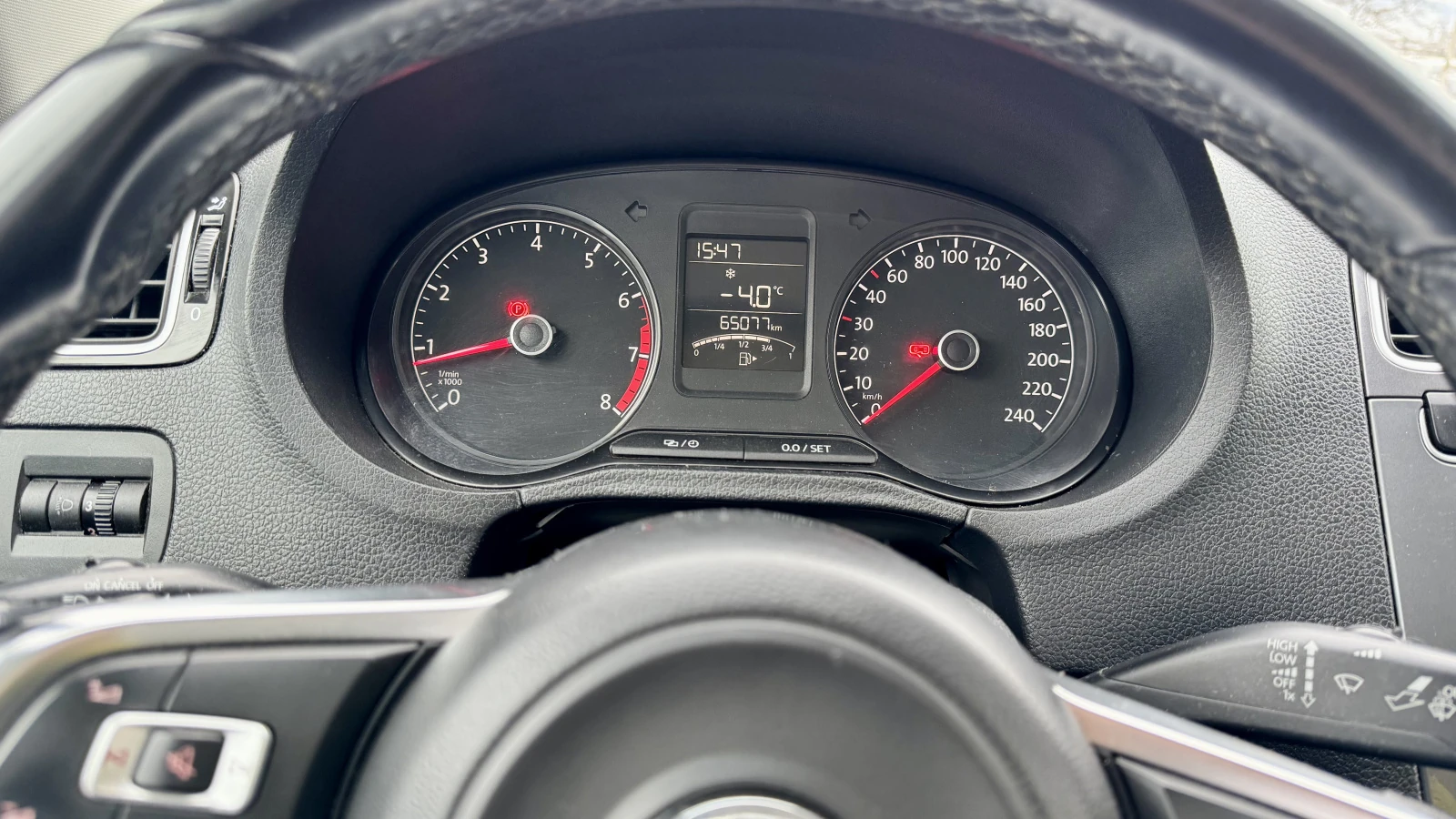 Volkswagen Polo, 2019г, передний привод, механика