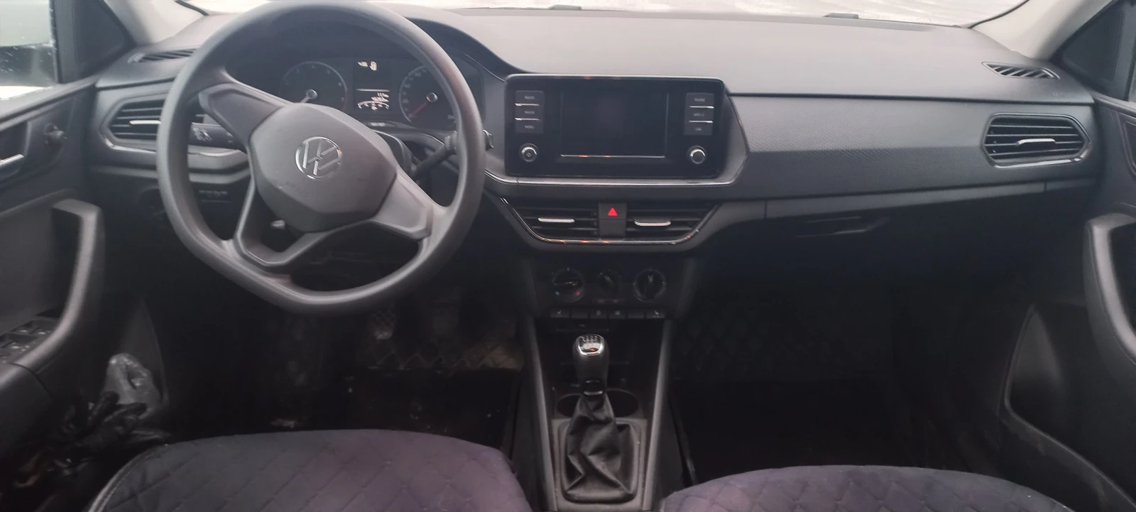 Volkswagen Polo, 2020г, передний привод, механика