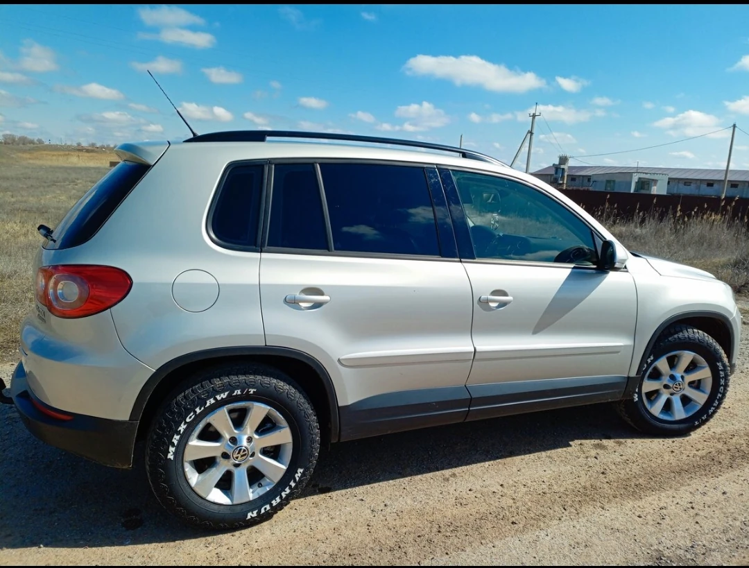 Volkswagen Tiguan, 2011г, полный привод, автомат