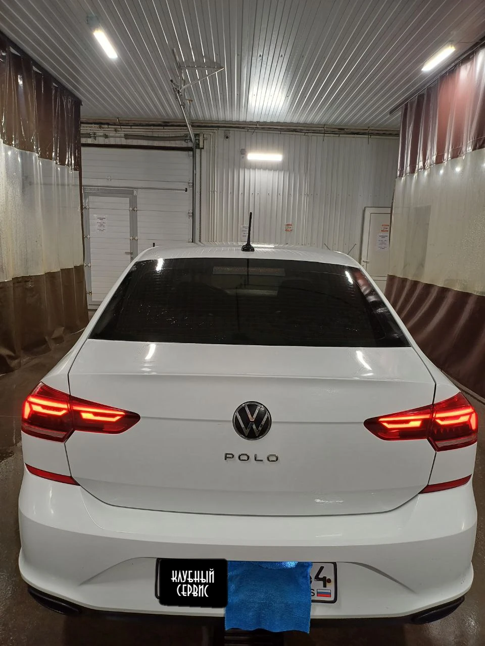 Volkswagen Polo, 2021г, передний привод, механика