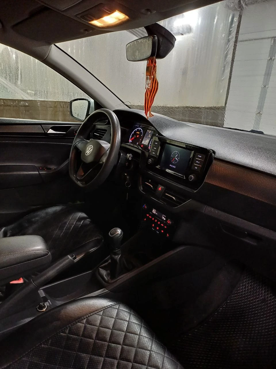 Volkswagen Polo, 2021г, передний привод, механика