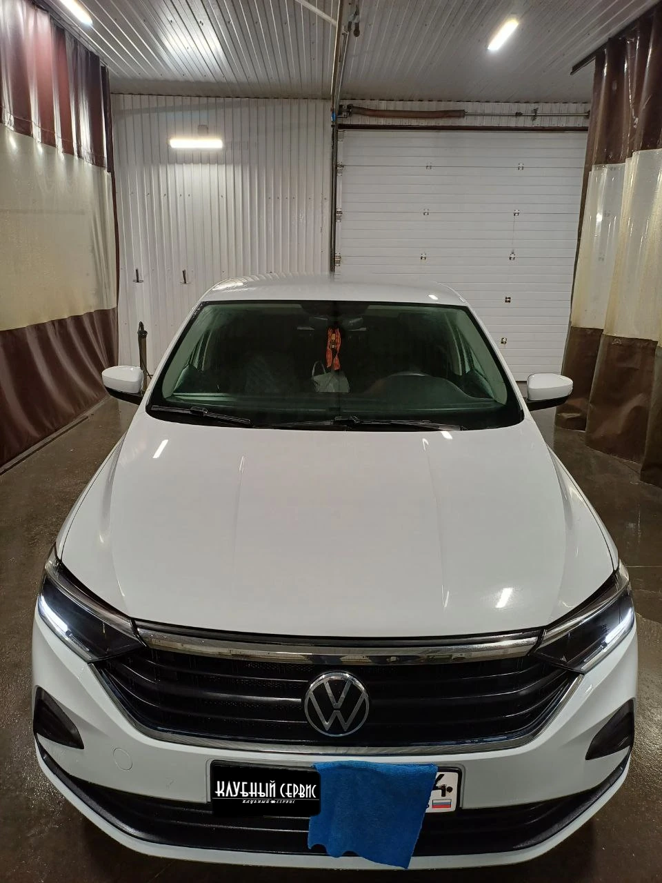 Volkswagen Polo, 2021г, передний привод, механика