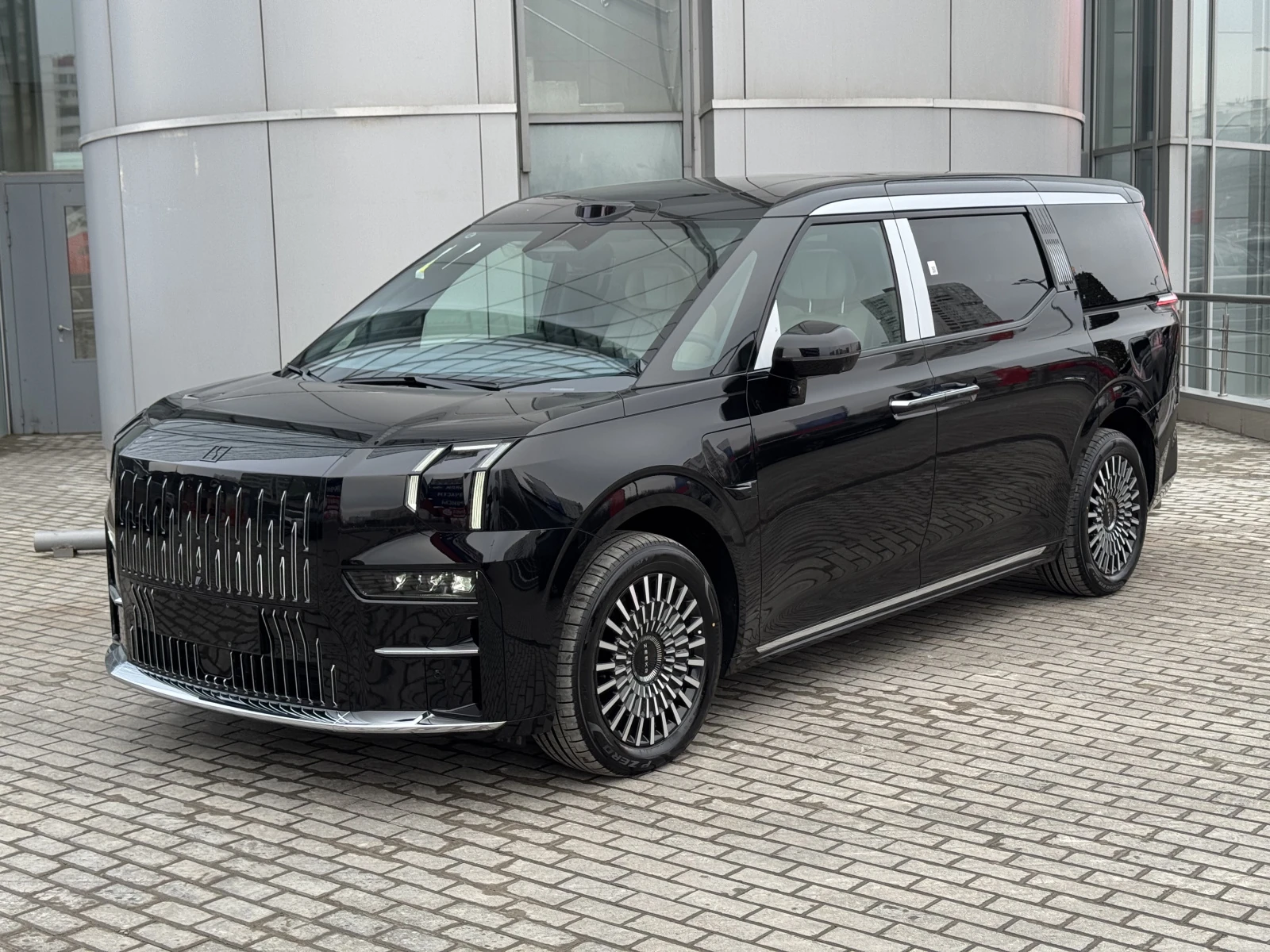 Zeekr 009, 2024г, полный привод, автомат