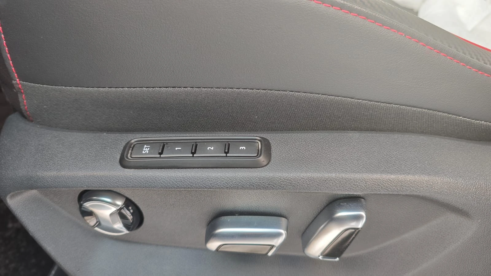 Volkswagen Teramont, 2024г, полный привод, робот