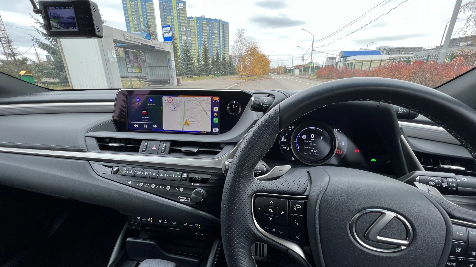 Lexus ES, 2019г, передний привод, вариатор