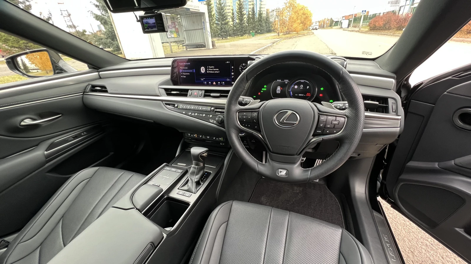 Lexus ES, 2019г, передний привод, вариатор