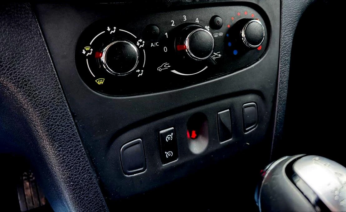 Renault Sandero, 2018г, передний привод, автомат