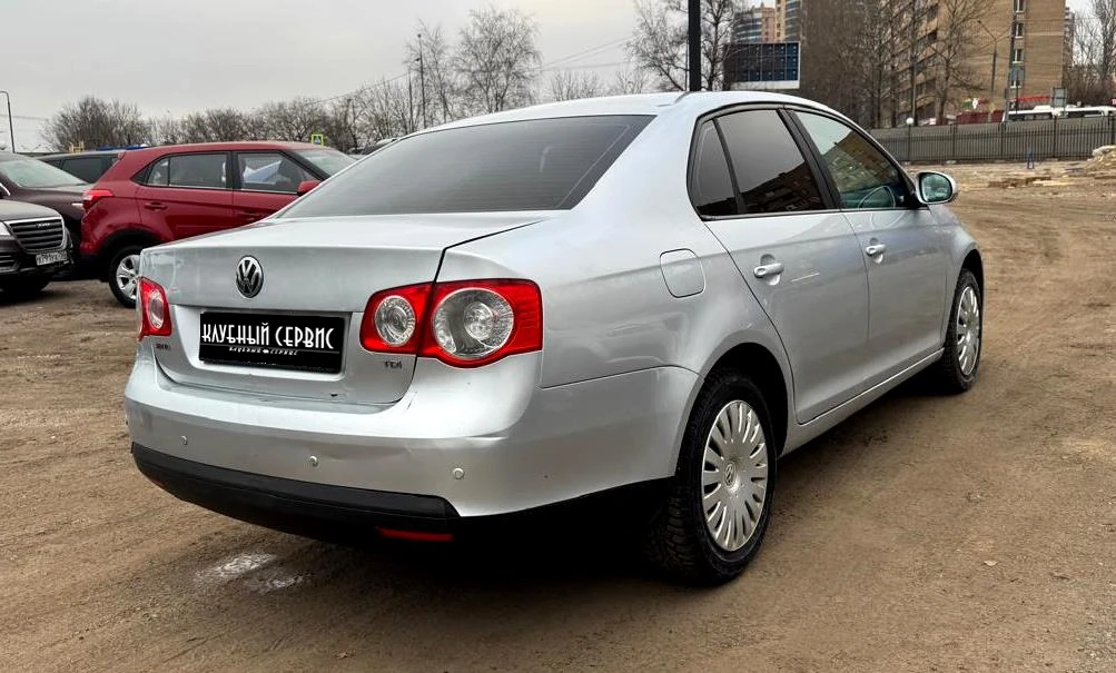 Volkswagen Jetta, 2008г, передний привод, робот