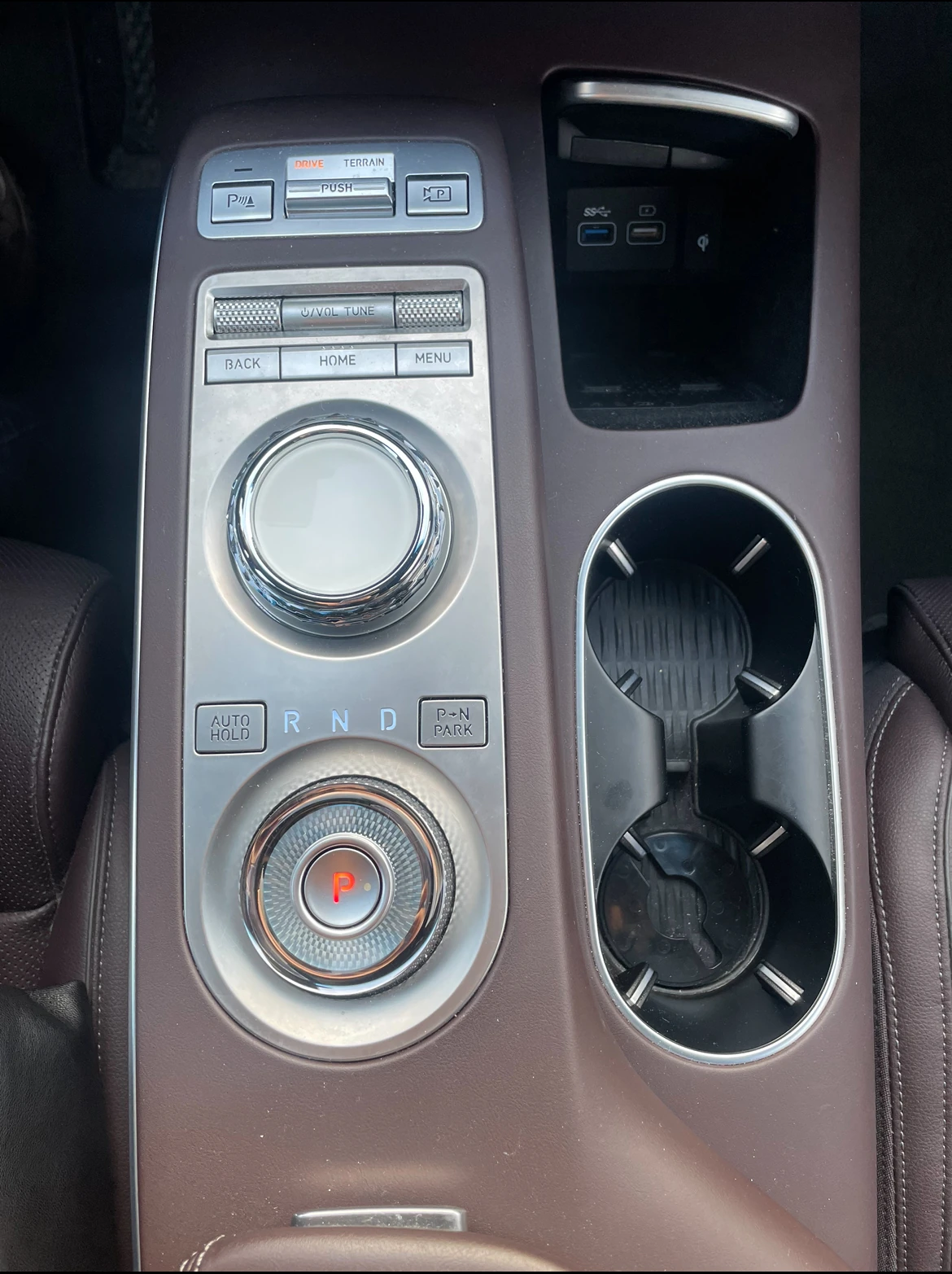 Genesis GV70, 2021г, полный привод, автомат