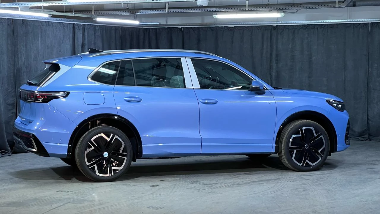 Volkswagen Tiguan, 2024г, полный привод, робот