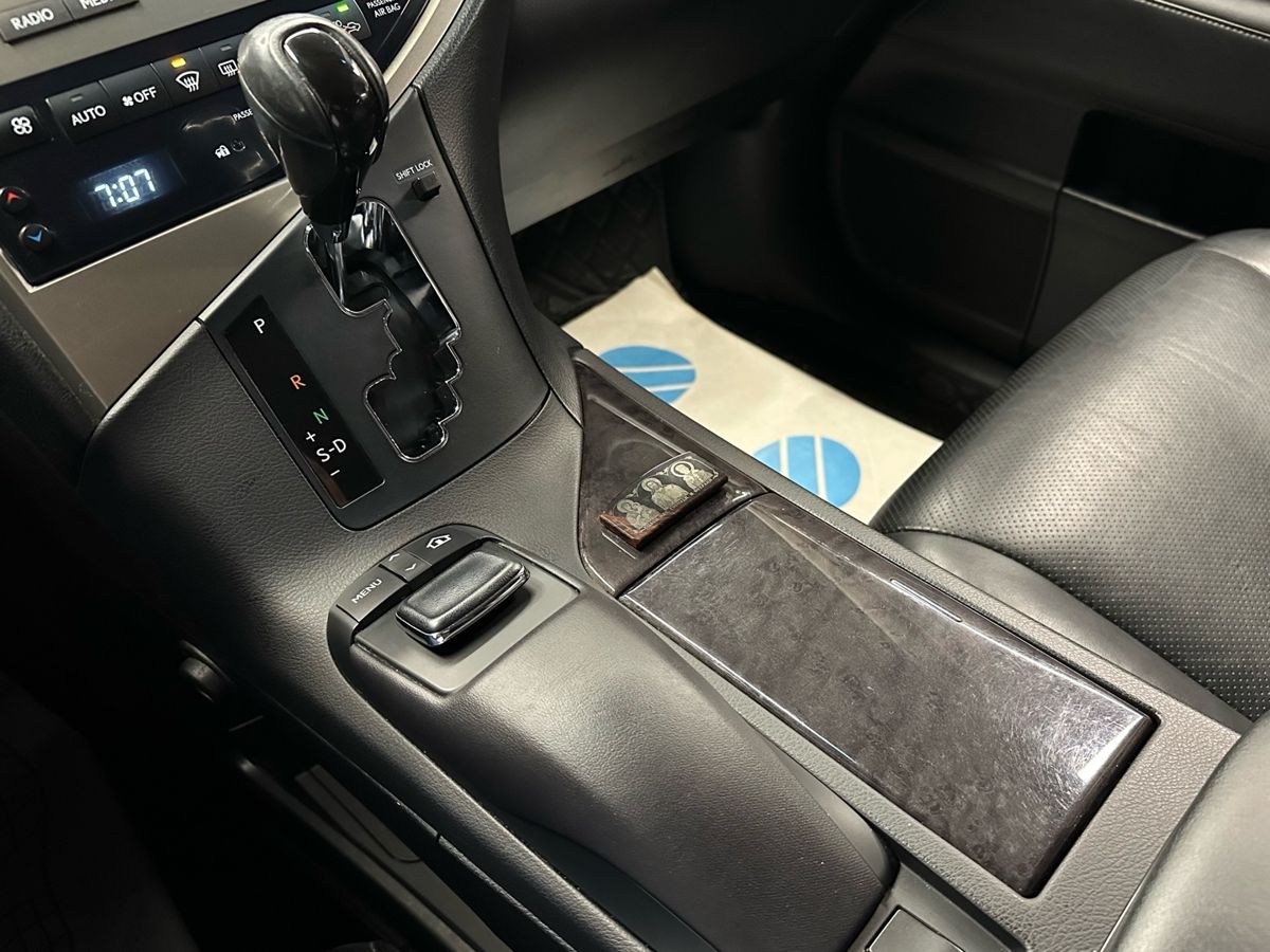 Lexus RX, 2014г, передний привод, автомат