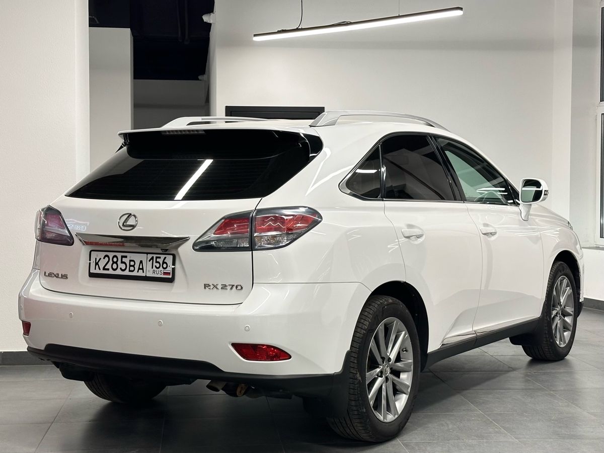 Lexus RX, 2014г, передний привод, автомат