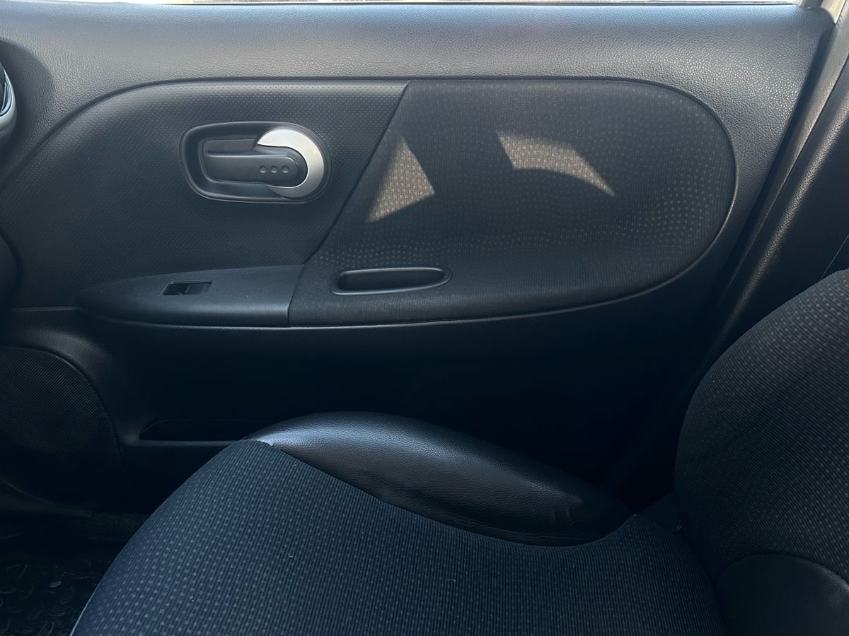 Nissan Note, 2013г, передний привод, механика