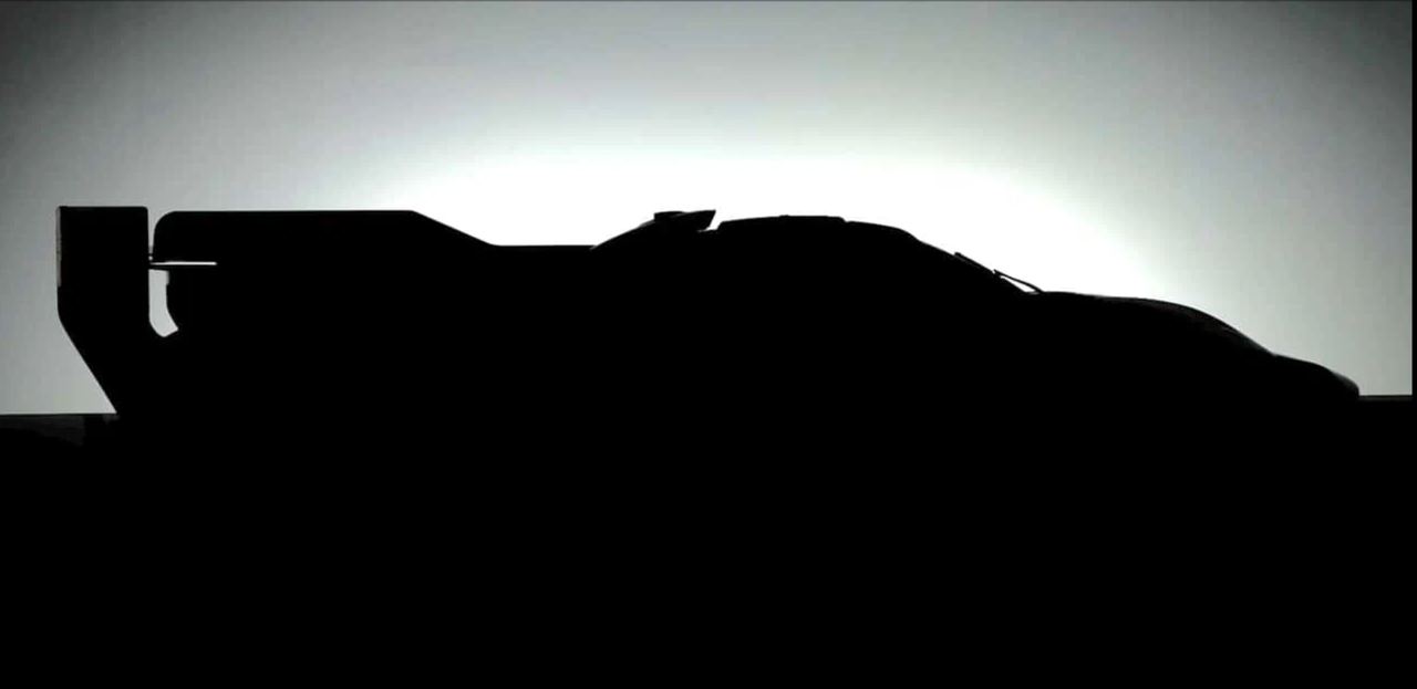 Porsсhe выложили в сеть, первый тизер дорожной версии гоночной модели 963!