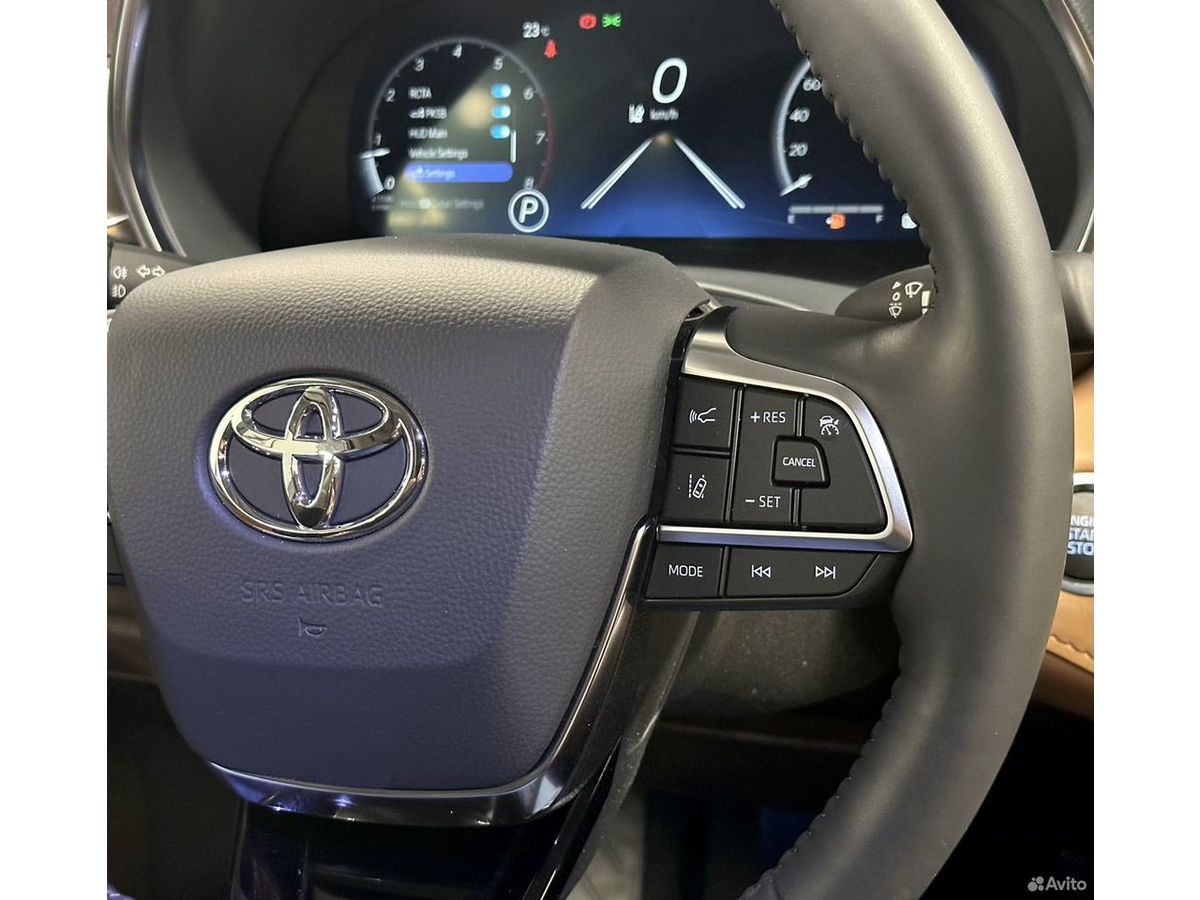 Toyota Highlander, 2024г, полный привод, автомат