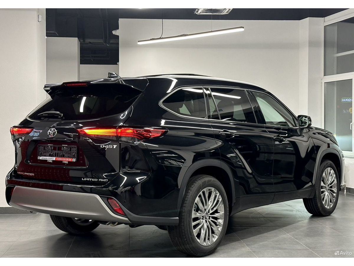 Toyota Highlander, 2024г, полный привод, автомат