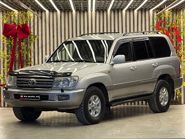 Toyota Land Cruiser, 2006г., полный привод, механика