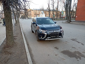 Mitsubishi Outlander, 2022г., передний привод, вариатор