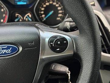 Ford Focus, 2012г., передний привод, робот