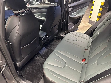 Geely Atlas, 2025г., передний привод, робот