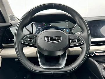 Geely Monjaro, 2023г., передний привод, автомат