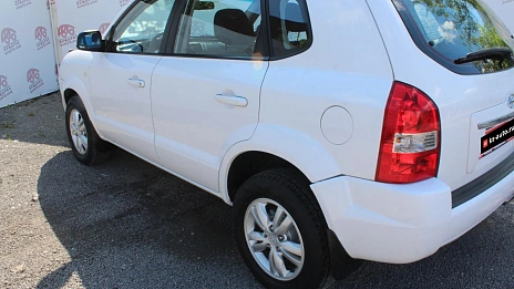 Hyundai Tucson, 2008г., передний привод, механика