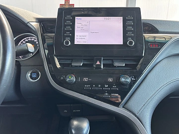 Toyota Camry, 2021г., передний привод, автомат