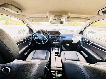 Mercedes-Benz C-Класс, 2012г., задний привод, автомат